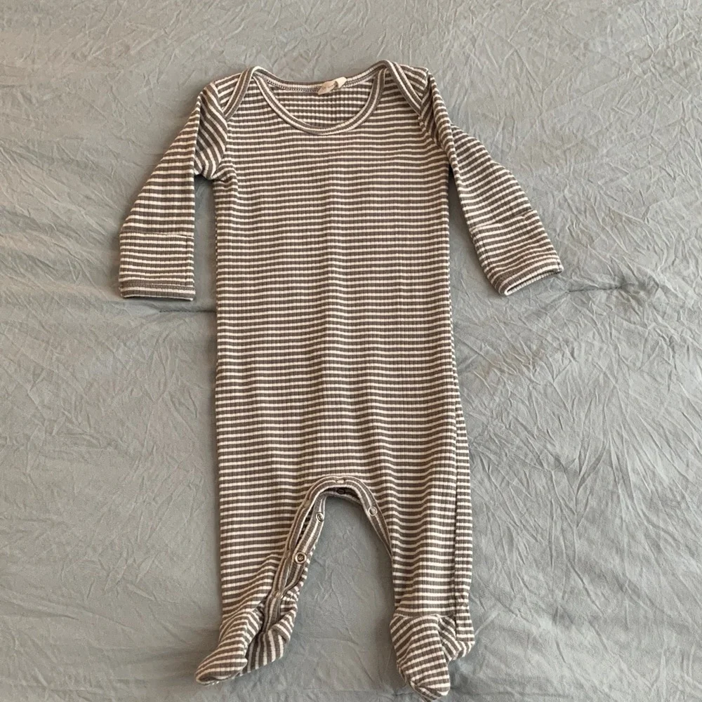 Quincy Mae Ribbed Footie - Picture 1 of 6